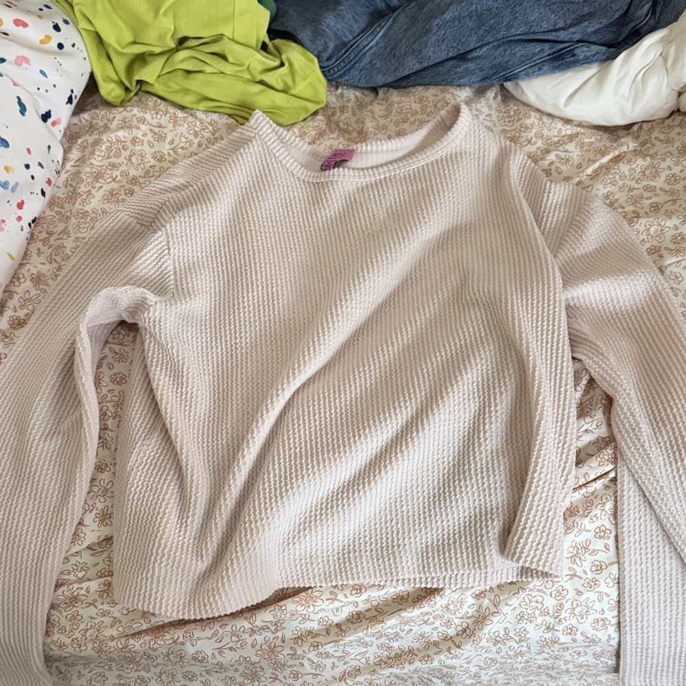 Francesca's Collections Cream Crew Neck Sweater